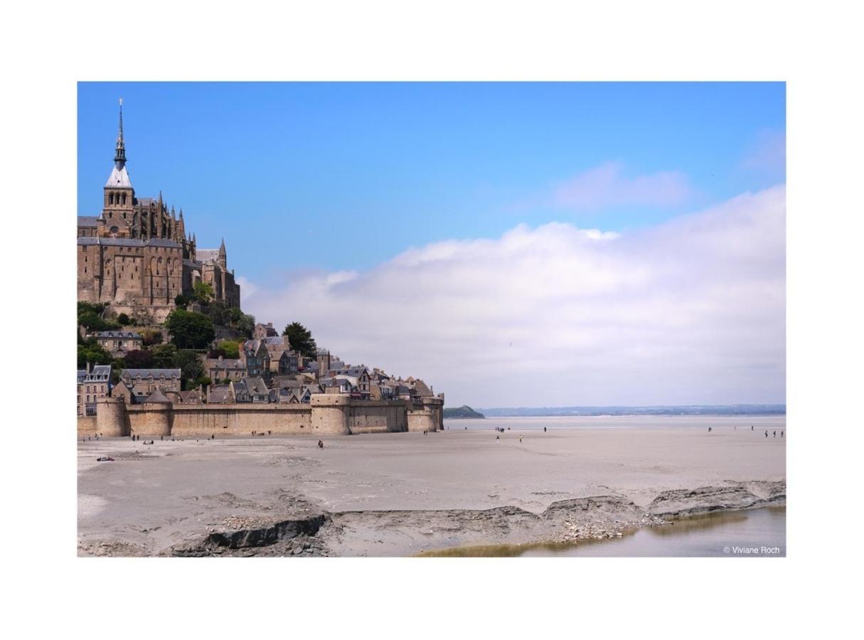 Chambre Les Anges proche Mont Saint-Michel, Maison d'hôtes l'Angevinière Saint-Laurent-de-Terregatte Exterior foto